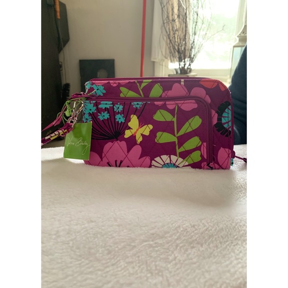 Vera Bradley Zip Zip Wristlet- “Flutterby” pattern - Picture 2 of 6